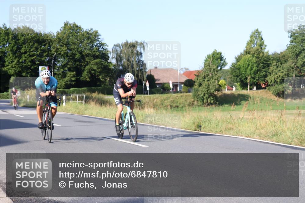 25.08.2024 - Elbe Triathlon Hamburg Fuchs,  Jonas http://msf.ph/oto/6847810 25.08.2024 09:10:07 Radfahren 202, 95, 166, 64, 248, 60 meine-sportfotos.de