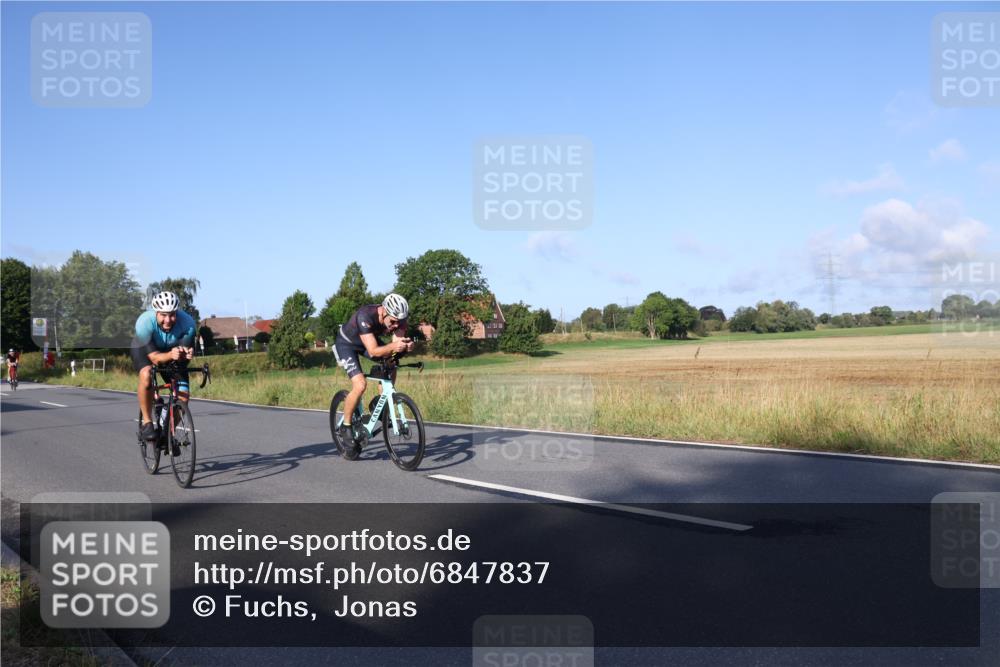25.08.2024 - Elbe Triathlon Hamburg Fuchs,  Jonas http://msf.ph/oto/6847837 25.08.2024 09:10:07 Radfahren 202, 95, 166, 64, 248, 60 meine-sportfotos.de