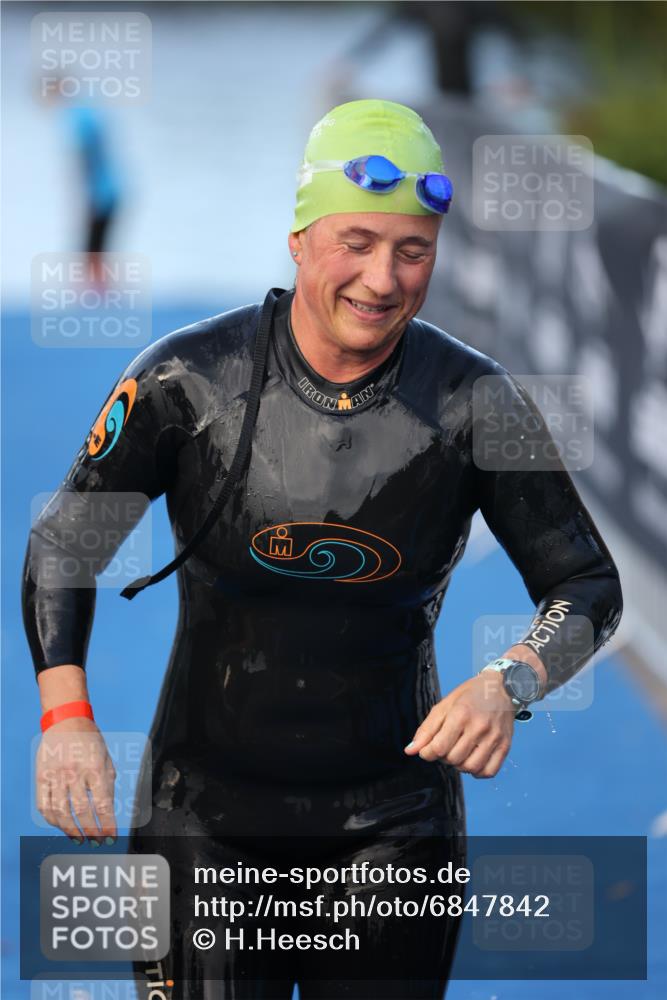 25.08.2024 - Elbe Triathlon Hamburg H.Heesch http://msf.ph/oto/6847842 25.08.2024 08:52:33 Schwimmen 128, 156 meine-sportfotos.de