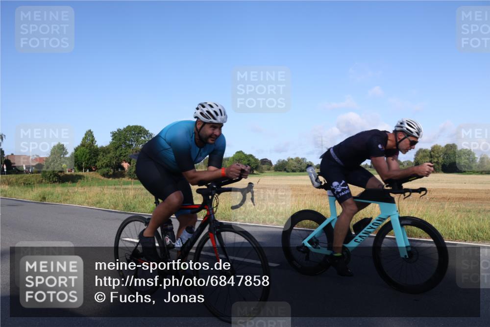 25.08.2024 - Elbe Triathlon Hamburg Fuchs,  Jonas http://msf.ph/oto/6847858 25.08.2024 09:10:08 Radfahren 202, 95, 166, 64, 248, 60 meine-sportfotos.de