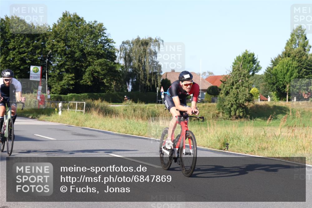 25.08.2024 - Elbe Triathlon Hamburg Fuchs,  Jonas http://msf.ph/oto/6847869 25.08.2024 09:10:09 Radfahren 202, 95, 166, 64, 248, 60 meine-sportfotos.de