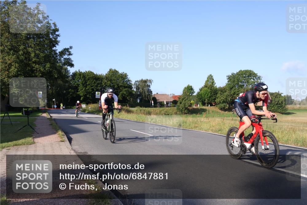 25.08.2024 - Elbe Triathlon Hamburg Fuchs,  Jonas http://msf.ph/oto/6847881 25.08.2024 09:10:10 Radfahren 95, 166, 64, 248, 60 meine-sportfotos.de
