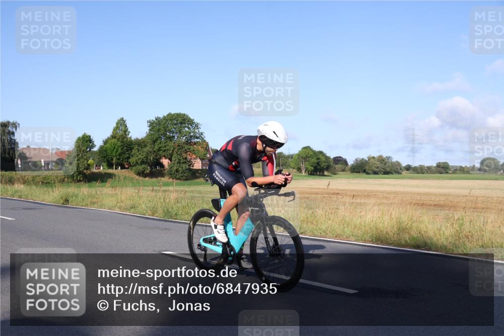25.08.2024 - Elbe Triathlon Hamburg Fuchs,  Jonas http://msf.ph/oto/6847935 25.08.2024 09:10:12 Radfahren 95, 166, 64, 248, 60 meine-sportfotos.de