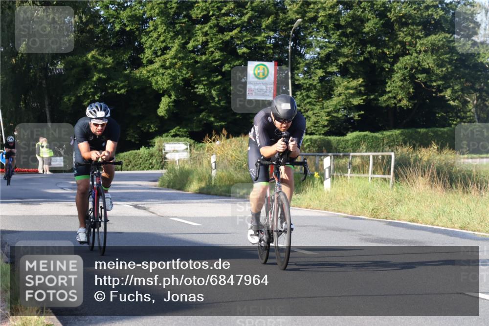 25.08.2024 - Elbe Triathlon Hamburg Fuchs,  Jonas http://msf.ph/oto/6847964 25.08.2024 09:10:20 Radfahren 35, 158, 258 meine-sportfotos.de