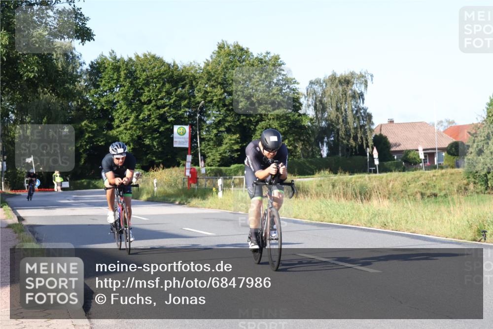25.08.2024 - Elbe Triathlon Hamburg Fuchs,  Jonas http://msf.ph/oto/6847986 25.08.2024 09:10:21 Radfahren 35, 158, 258, 86 meine-sportfotos.de