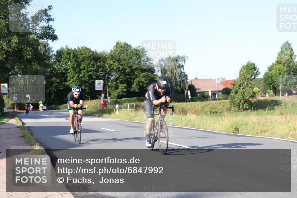 25.08.2024 - Elbe Triathlon Hamburg Fuchs,  Jonas http://msf.ph/oto/6847992 25.08.2024 09:10:21 Radfahren 35, 158, 258, 86 meine-sportfotos.de