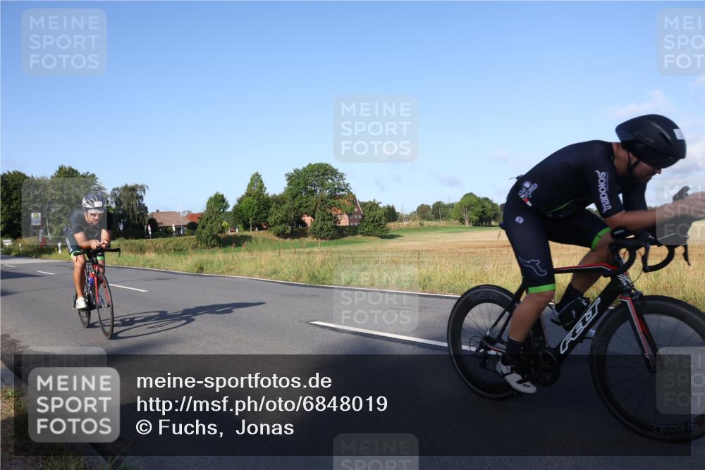 25.08.2024 - Elbe Triathlon Hamburg Fuchs,  Jonas http://msf.ph/oto/6848019 25.08.2024 09:10:22 Radfahren 35, 158, 258, 86 meine-sportfotos.de
