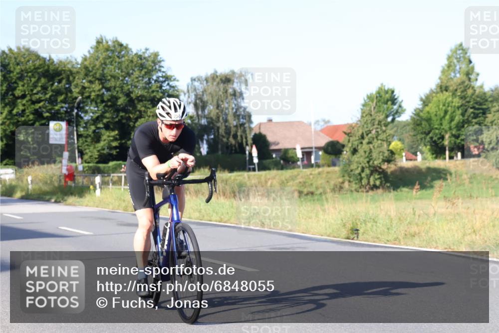 25.08.2024 - Elbe Triathlon Hamburg Fuchs,  Jonas http://msf.ph/oto/6848055 25.08.2024 09:10:25 Radfahren 35, 158, 258, 86 meine-sportfotos.de