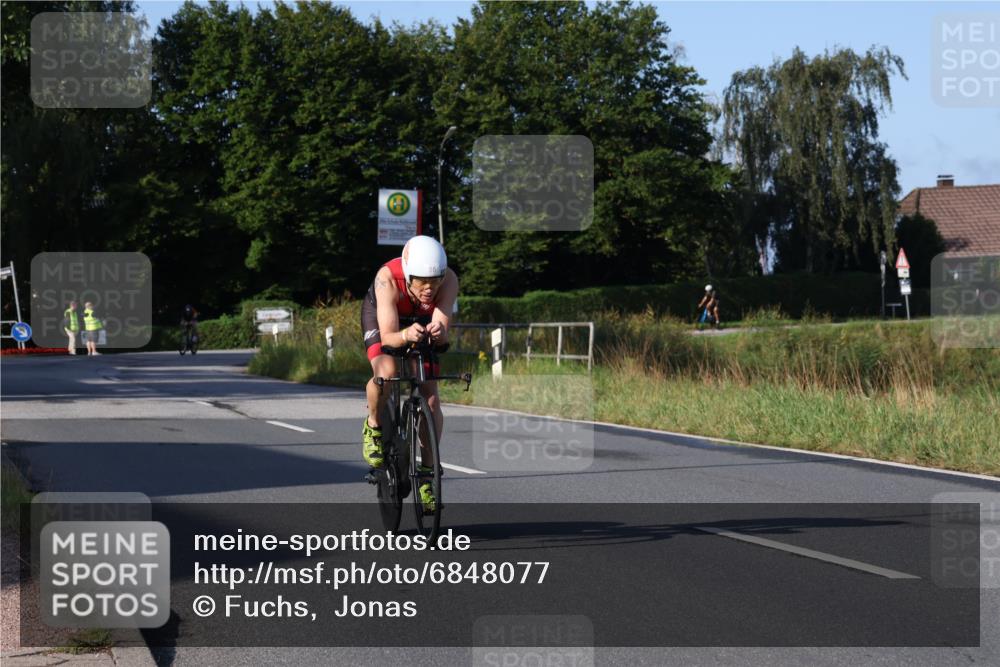 25.08.2024 - Elbe Triathlon Hamburg Fuchs,  Jonas http://msf.ph/oto/6848077 25.08.2024 09:10:27 Radfahren 158, 258, 86 meine-sportfotos.de