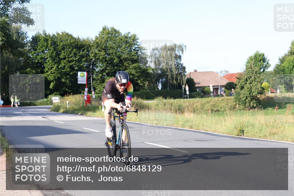 25.08.2024 - Elbe Triathlon Hamburg Fuchs,  Jonas http://msf.ph/oto/6848129 25.08.2024 09:10:35 Radfahren 94, 222 meine-sportfotos.de