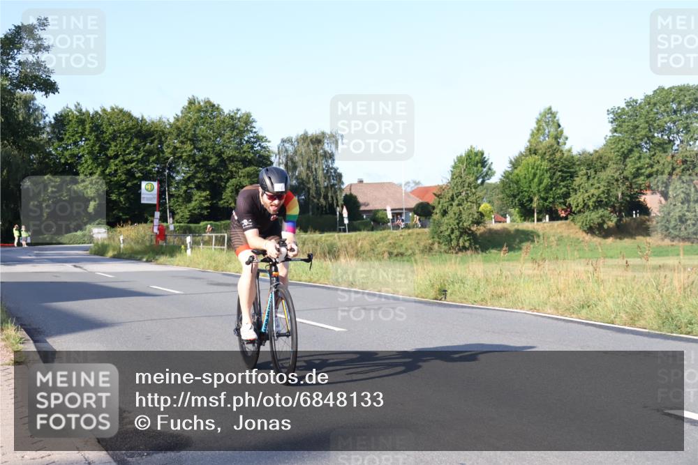 25.08.2024 - Elbe Triathlon Hamburg Fuchs,  Jonas http://msf.ph/oto/6848133 25.08.2024 09:10:35 Radfahren 94, 222 meine-sportfotos.de