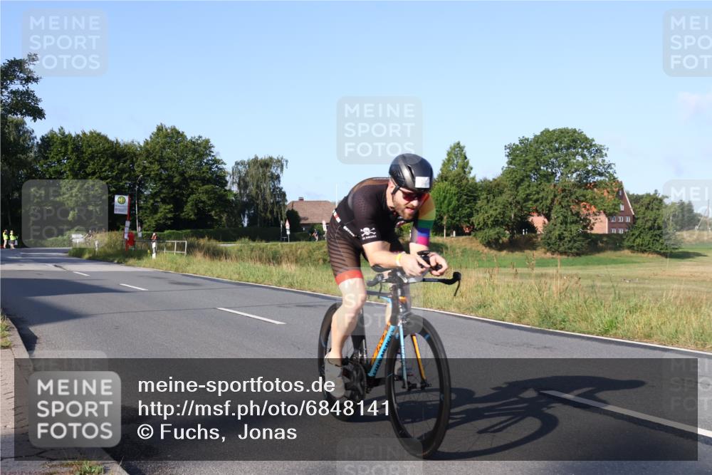 25.08.2024 - Elbe Triathlon Hamburg Fuchs,  Jonas http://msf.ph/oto/6848141 25.08.2024 09:10:35 Radfahren 94, 222 meine-sportfotos.de