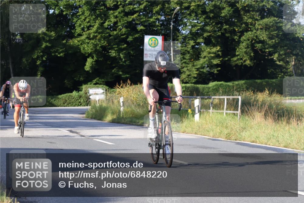 25.08.2024 - Elbe Triathlon Hamburg Fuchs,  Jonas http://msf.ph/oto/6848220 25.08.2024 09:10:42 Radfahren 222, 309, 122, 74, 230 meine-sportfotos.de