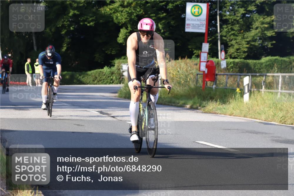 25.08.2024 - Elbe Triathlon Hamburg Fuchs,  Jonas http://msf.ph/oto/6848290 25.08.2024 09:10:46 Radfahren 309, 122, 74, 230, 77 meine-sportfotos.de