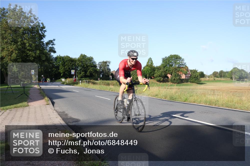 25.08.2024 - Elbe Triathlon Hamburg Fuchs,  Jonas http://msf.ph/oto/6848449 25.08.2024 09:10:52 Radfahren 74, 230, 77, 238, 97 meine-sportfotos.de