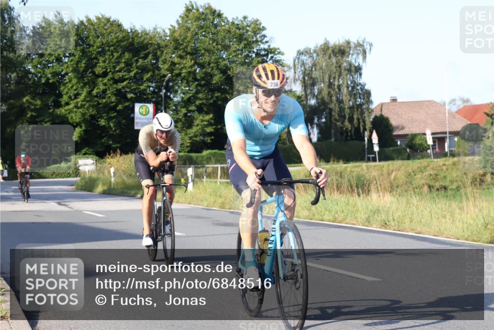 25.08.2024 - Elbe Triathlon Hamburg Fuchs,  Jonas http://msf.ph/oto/6848516 25.08.2024 09:10:58 Radfahren 238, 97, 284, 210 meine-sportfotos.de