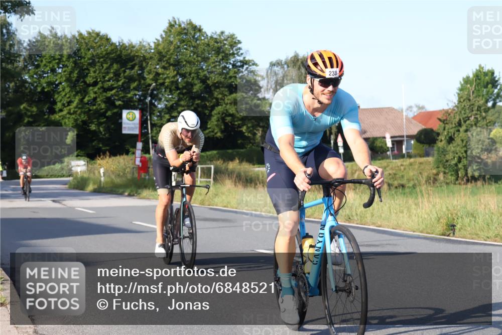 25.08.2024 - Elbe Triathlon Hamburg Fuchs,  Jonas http://msf.ph/oto/6848521 25.08.2024 09:10:58 Radfahren 238, 97, 284, 210 meine-sportfotos.de