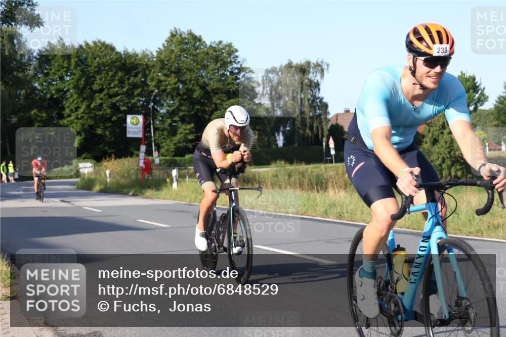 25.08.2024 - Elbe Triathlon Hamburg Fuchs,  Jonas http://msf.ph/oto/6848529 25.08.2024 09:10:58 Radfahren 238, 97, 284, 210 meine-sportfotos.de