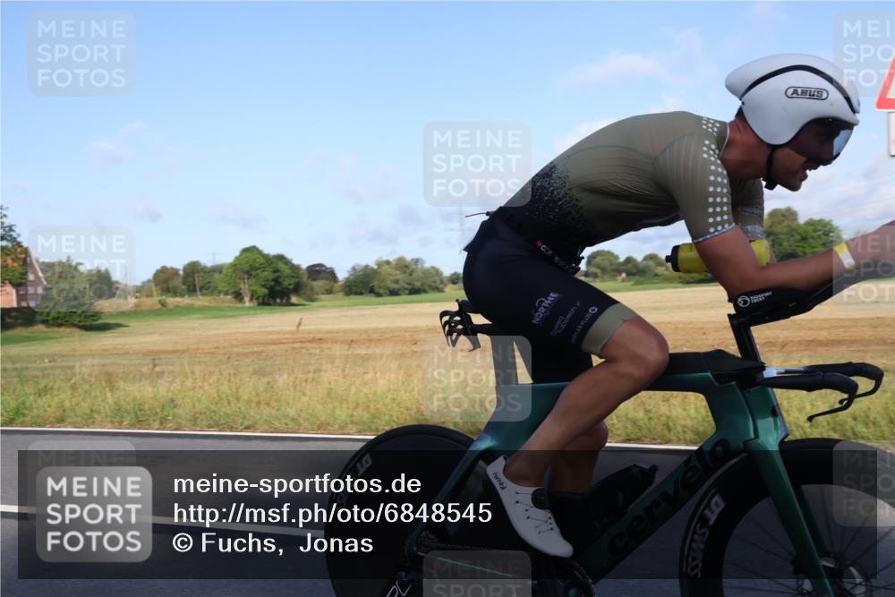 25.08.2024 - Elbe Triathlon Hamburg Fuchs,  Jonas http://msf.ph/oto/6848545 25.08.2024 09:10:59 Radfahren 238, 97, 284, 210 meine-sportfotos.de