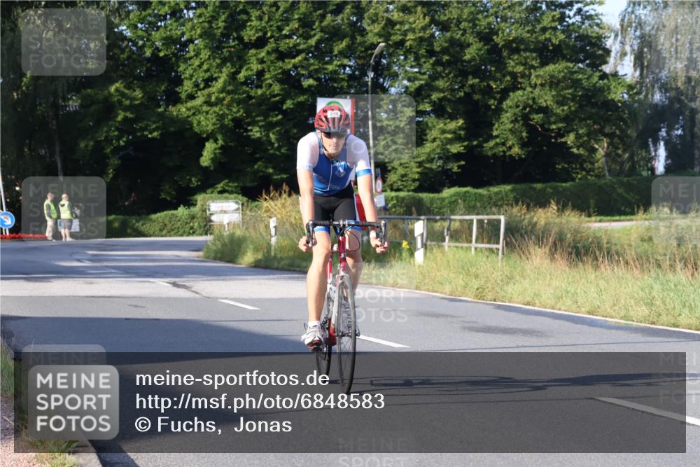 25.08.2024 - Elbe Triathlon Hamburg Fuchs,  Jonas http://msf.ph/oto/6848583 25.08.2024 09:11:02 Radfahren 238, 97, 284, 210 meine-sportfotos.de