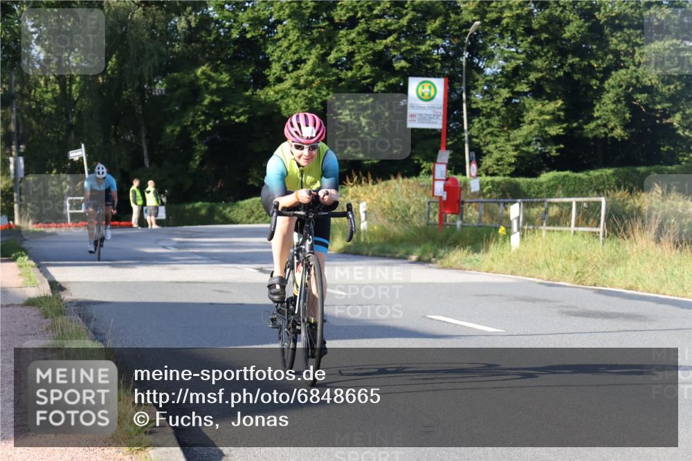 25.08.2024 - Elbe Triathlon Hamburg Fuchs,  Jonas http://msf.ph/oto/6848665 25.08.2024 09:11:12 Radfahren 134, 270, 47 meine-sportfotos.de