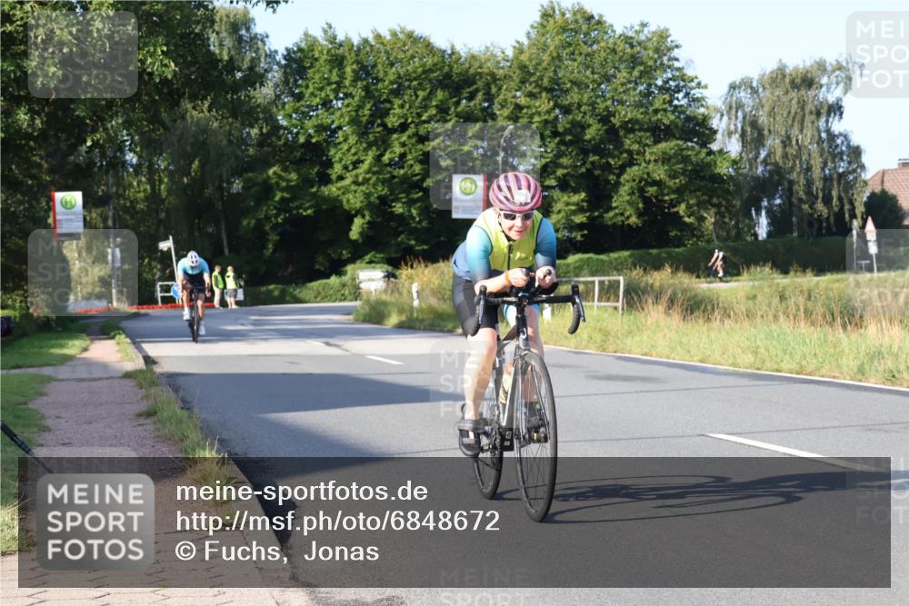 25.08.2024 - Elbe Triathlon Hamburg Fuchs,  Jonas http://msf.ph/oto/6848672 25.08.2024 09:11:13 Radfahren 134, 270, 47 meine-sportfotos.de