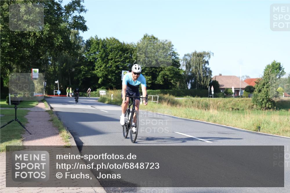 25.08.2024 - Elbe Triathlon Hamburg Fuchs,  Jonas http://msf.ph/oto/6848723 25.08.2024 09:11:16 Radfahren 134, 270, 47 meine-sportfotos.de