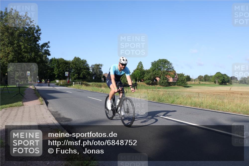 25.08.2024 - Elbe Triathlon Hamburg Fuchs,  Jonas http://msf.ph/oto/6848752 25.08.2024 09:11:16 Radfahren 134, 270, 47 meine-sportfotos.de