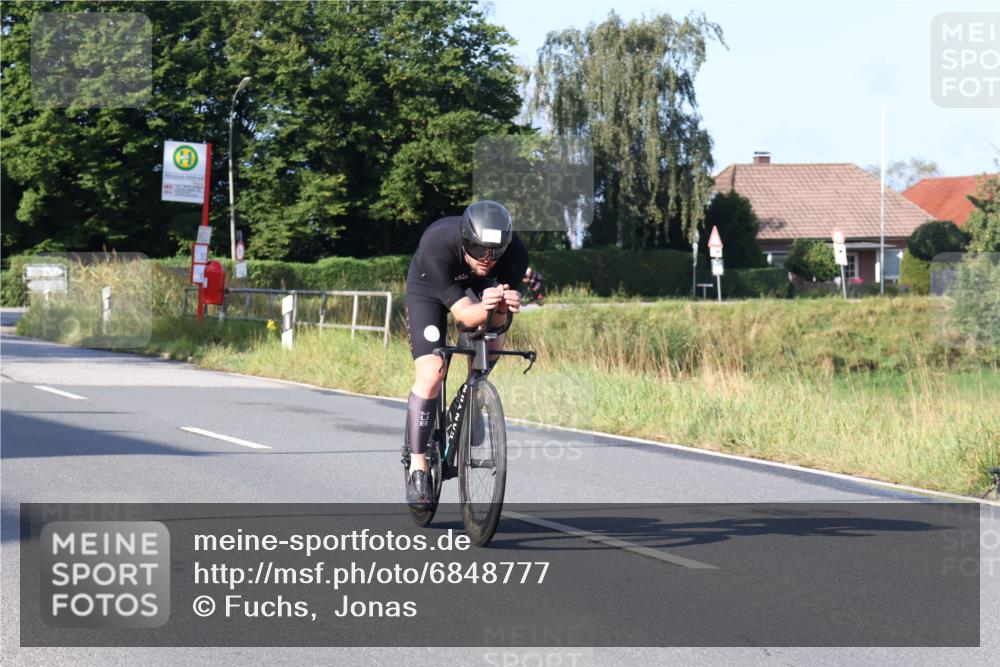 25.08.2024 - Elbe Triathlon Hamburg Fuchs,  Jonas http://msf.ph/oto/6848777 25.08.2024 09:11:18 Radfahren 134, 270, 47, 318, 226 meine-sportfotos.de