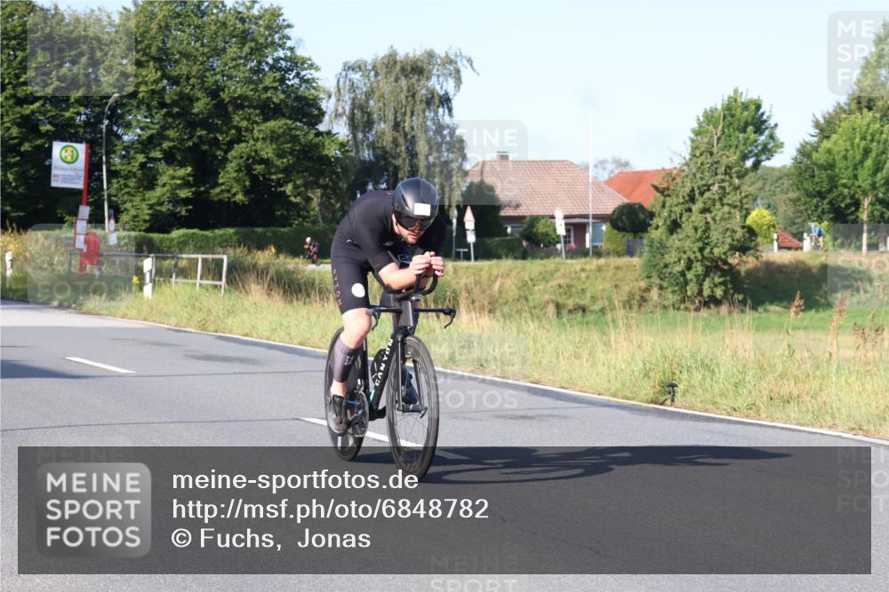 25.08.2024 - Elbe Triathlon Hamburg Fuchs,  Jonas http://msf.ph/oto/6848782 25.08.2024 09:11:19 Radfahren 270, 47, 318, 226 meine-sportfotos.de