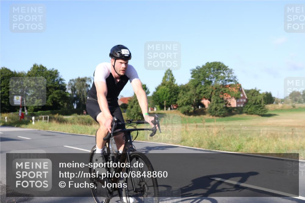 25.08.2024 - Elbe Triathlon Hamburg Fuchs,  Jonas http://msf.ph/oto/6848860 25.08.2024 09:11:24 Radfahren 47, 318, 226, 58 meine-sportfotos.de