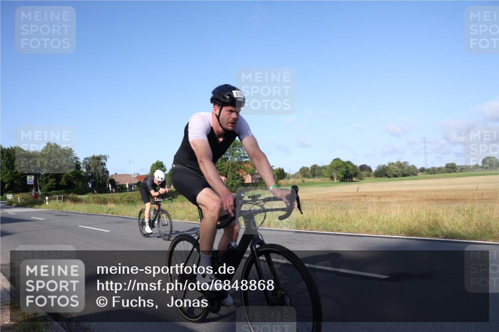 25.08.2024 - Elbe Triathlon Hamburg Fuchs,  Jonas http://msf.ph/oto/6848868 25.08.2024 09:11:24 Radfahren 47, 318, 226, 58 meine-sportfotos.de