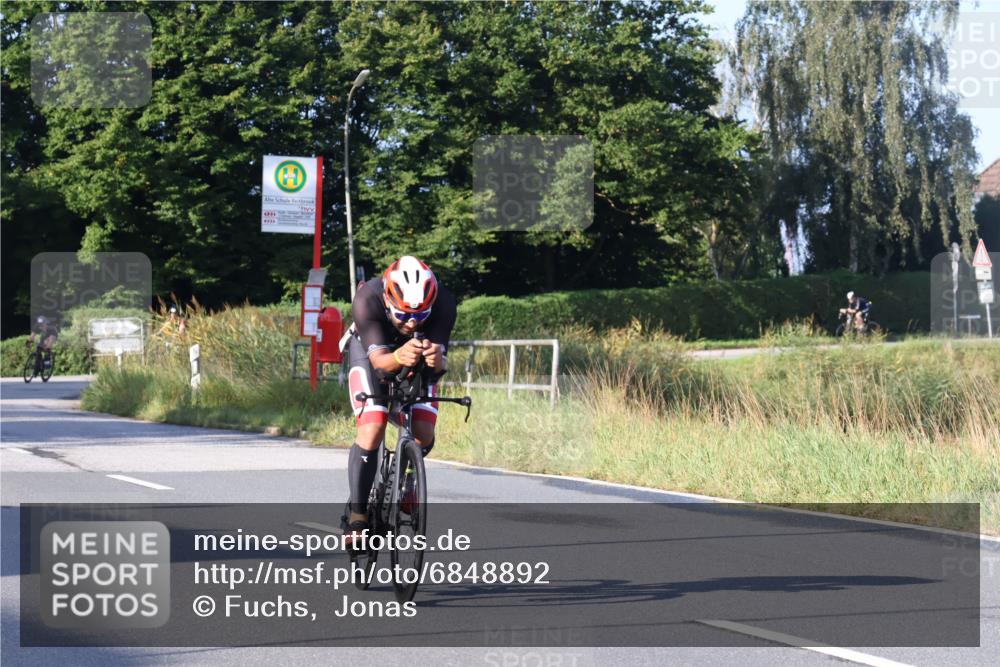 25.08.2024 - Elbe Triathlon Hamburg Fuchs,  Jonas http://msf.ph/oto/6848892 25.08.2024 09:11:28 Radfahren 318, 226, 58, 282 meine-sportfotos.de