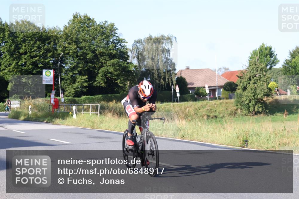 25.08.2024 - Elbe Triathlon Hamburg Fuchs,  Jonas http://msf.ph/oto/6848917 25.08.2024 09:11:28 Radfahren 318, 226, 58, 282 meine-sportfotos.de