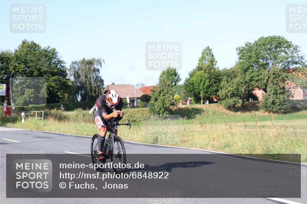 25.08.2024 - Elbe Triathlon Hamburg Fuchs,  Jonas http://msf.ph/oto/6848922 25.08.2024 09:11:28 Radfahren 318, 226, 58, 282 meine-sportfotos.de