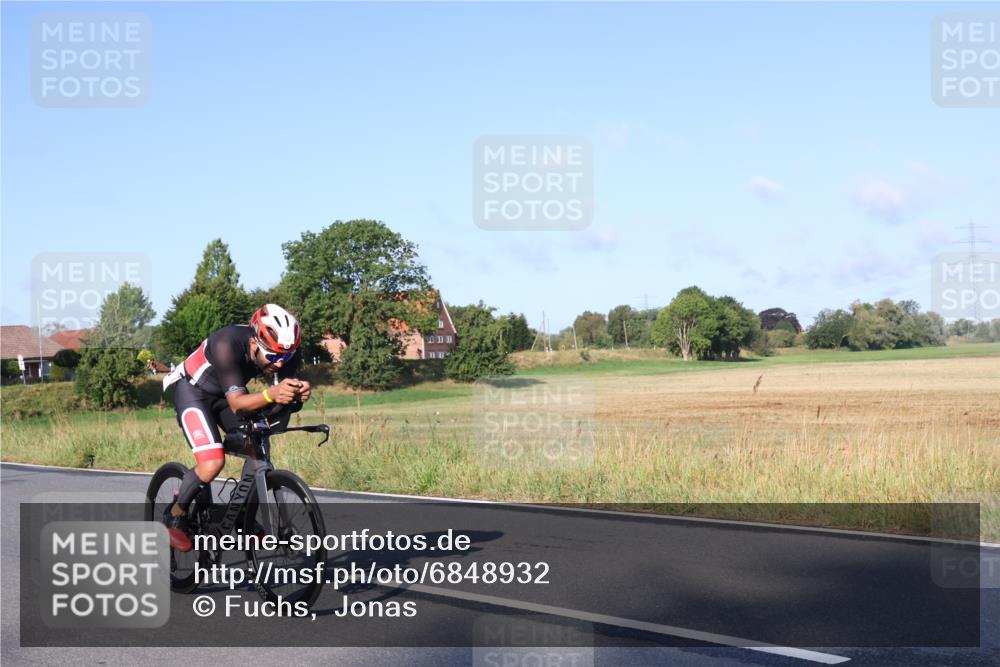 25.08.2024 - Elbe Triathlon Hamburg Fuchs,  Jonas http://msf.ph/oto/6848932 25.08.2024 09:11:29 Radfahren 318, 226, 58, 282, 61 meine-sportfotos.de