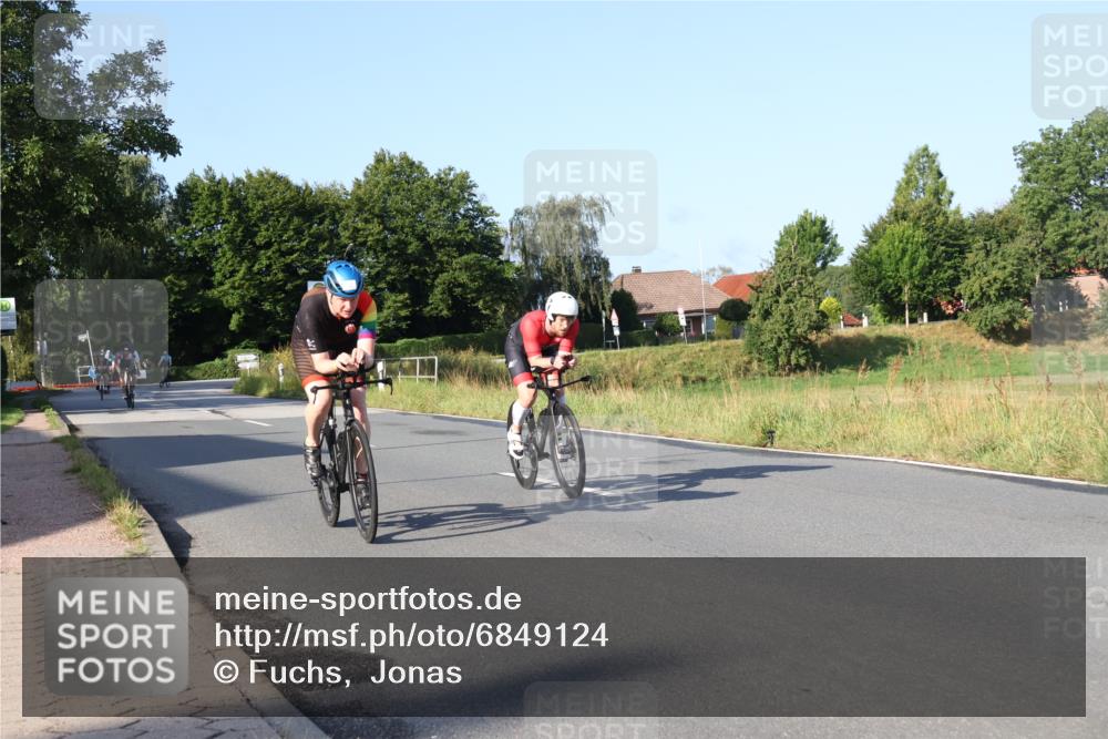 25.08.2024 - Elbe Triathlon Hamburg Fuchs,  Jonas http://msf.ph/oto/6849124 25.08.2024 09:11:42 Radfahren 293, 193, 87, 52, 157, 252, 168 meine-sportfotos.de