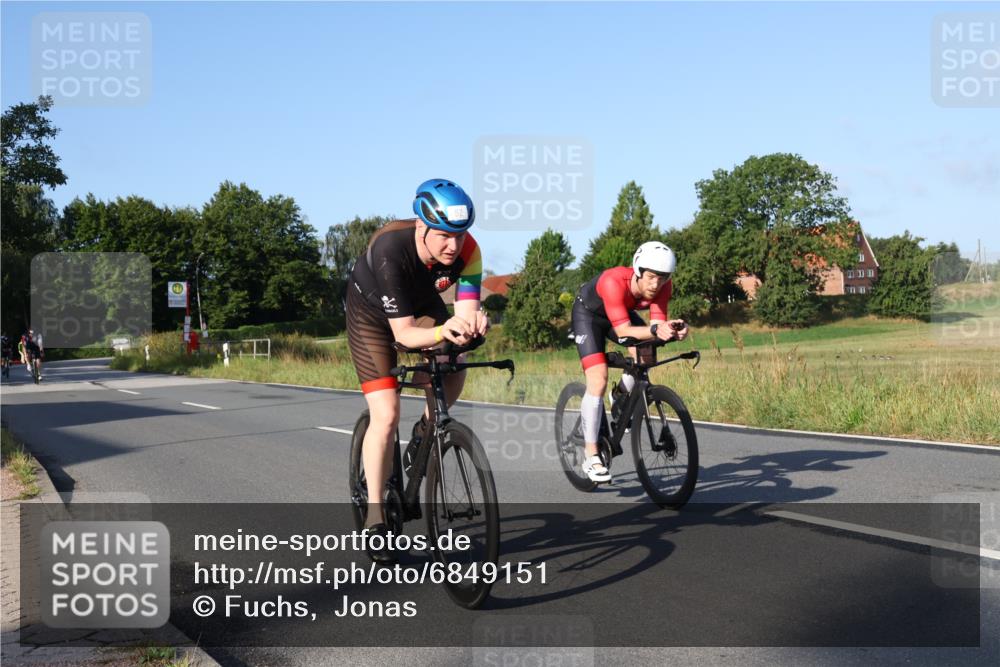 25.08.2024 - Elbe Triathlon Hamburg Fuchs,  Jonas http://msf.ph/oto/6849151 25.08.2024 09:11:42 Radfahren 293, 193, 87, 52, 157, 252, 168 meine-sportfotos.de