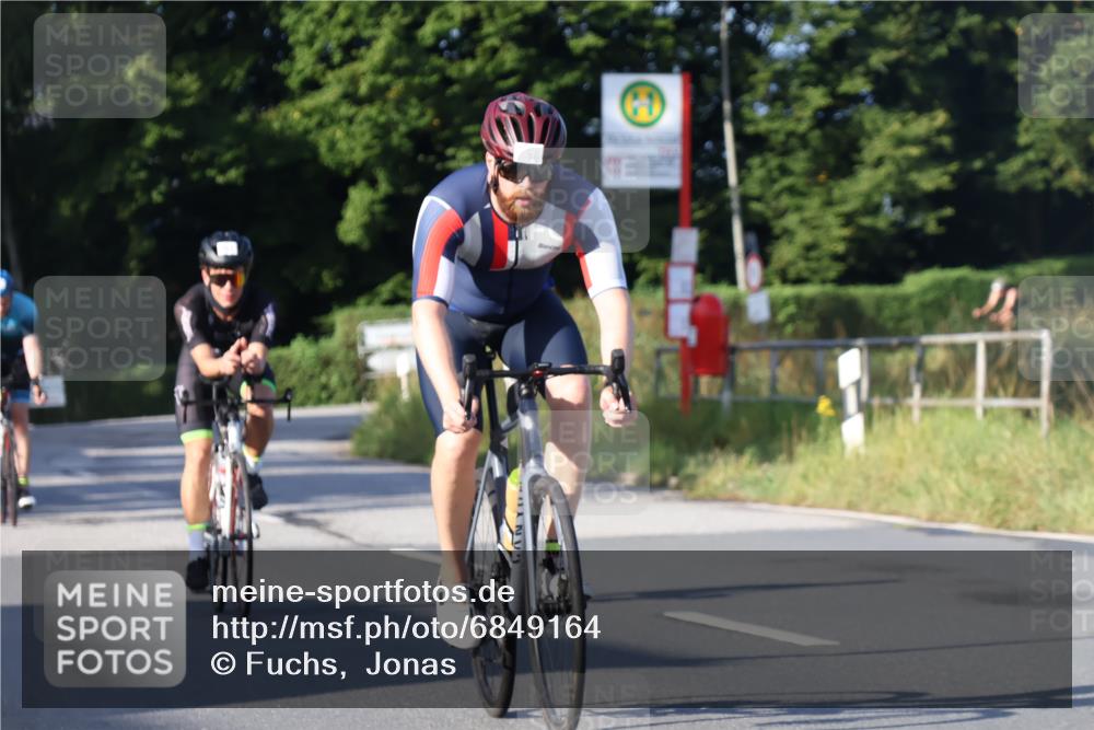 25.08.2024 - Elbe Triathlon Hamburg Fuchs,  Jonas http://msf.ph/oto/6849164 25.08.2024 09:11:45 Radfahren 87, 52, 157, 252, 168, 235 meine-sportfotos.de