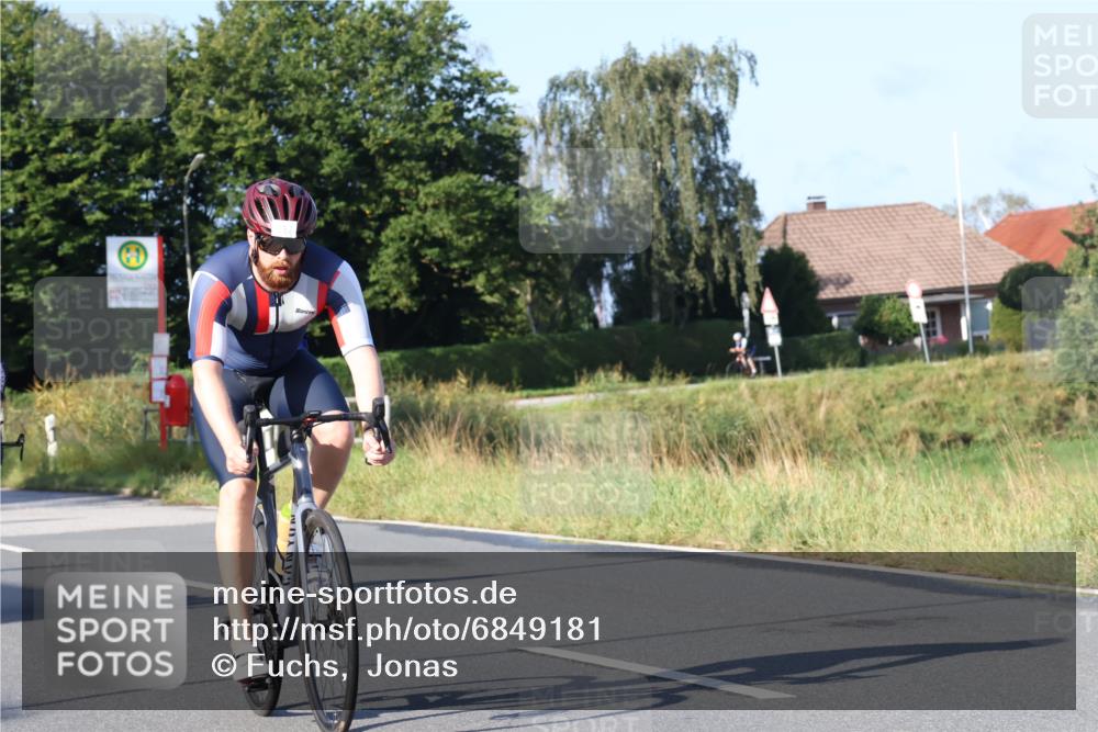 25.08.2024 - Elbe Triathlon Hamburg Fuchs,  Jonas http://msf.ph/oto/6849181 25.08.2024 09:11:45 Radfahren 87, 52, 157, 252, 168, 235 meine-sportfotos.de