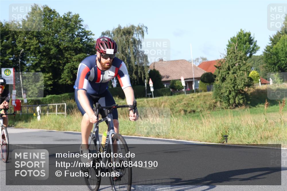 25.08.2024 - Elbe Triathlon Hamburg Fuchs,  Jonas http://msf.ph/oto/6849190 25.08.2024 09:11:46 Radfahren 87, 52, 157, 252, 168, 235 meine-sportfotos.de