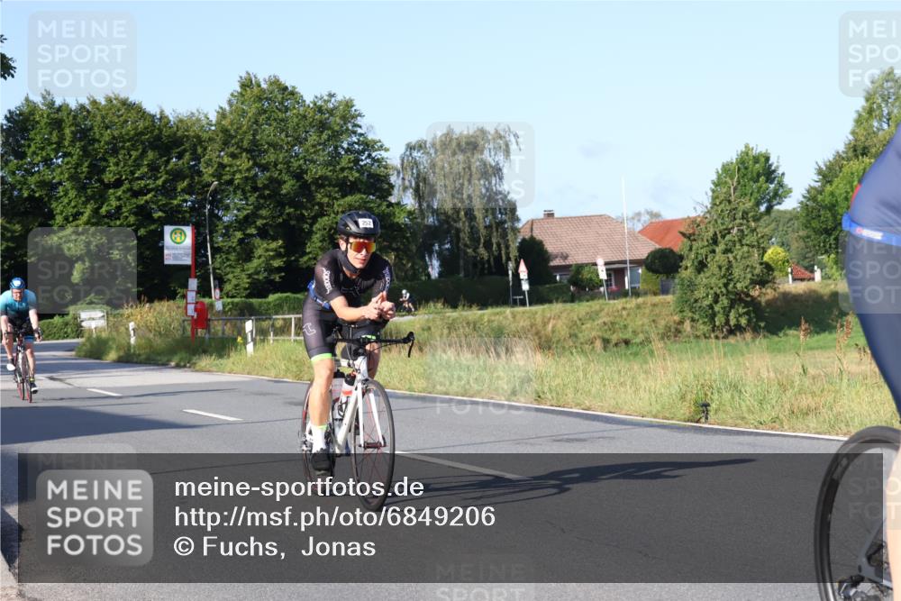 25.08.2024 - Elbe Triathlon Hamburg Fuchs,  Jonas http://msf.ph/oto/6849206 25.08.2024 09:11:46 Radfahren 87, 52, 157, 252, 168, 235 meine-sportfotos.de