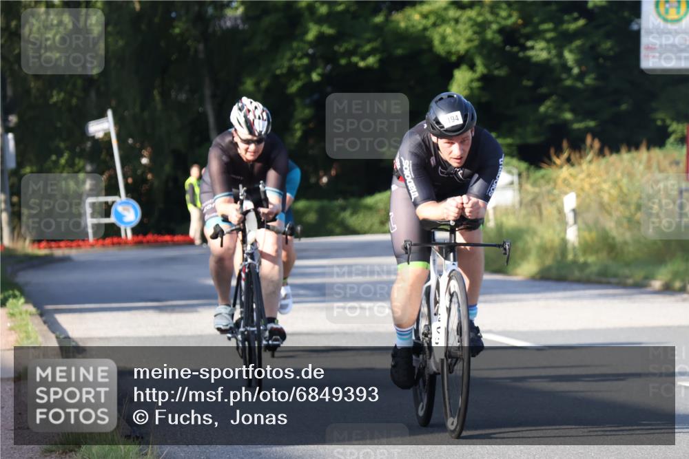 25.08.2024 - Elbe Triathlon Hamburg Fuchs,  Jonas http://msf.ph/oto/6849393 25.08.2024 09:12:02 Radfahren 244, 194, 43, 135 meine-sportfotos.de