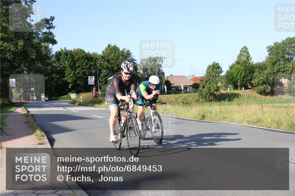 25.08.2024 - Elbe Triathlon Hamburg Fuchs,  Jonas http://msf.ph/oto/6849453 25.08.2024 09:12:04 Radfahren 194, 43, 135, 83 meine-sportfotos.de