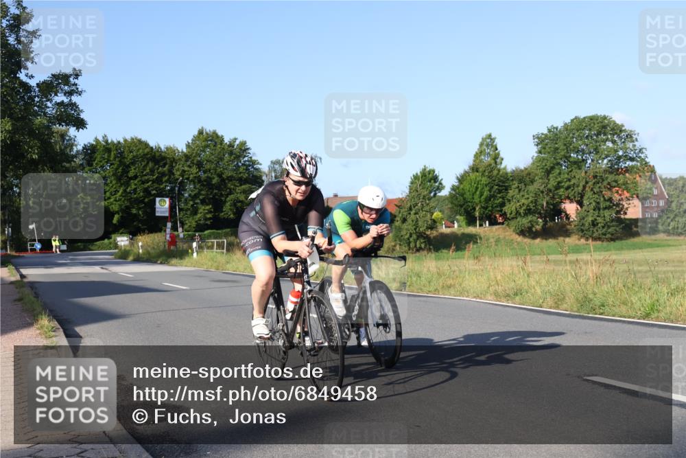 25.08.2024 - Elbe Triathlon Hamburg Fuchs,  Jonas http://msf.ph/oto/6849458 25.08.2024 09:12:04 Radfahren 194, 43, 135, 83 meine-sportfotos.de