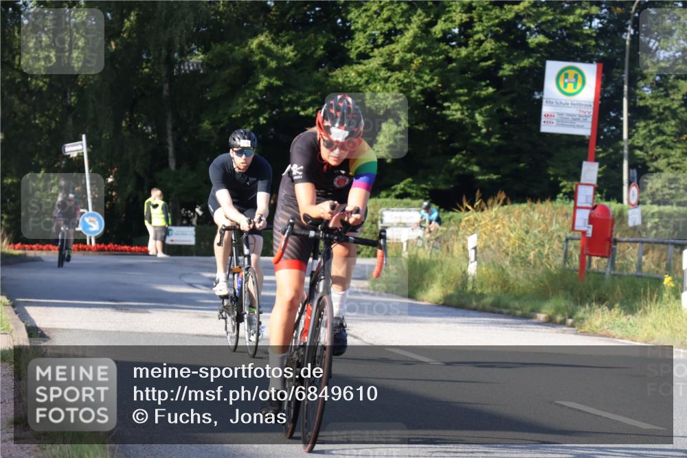 25.08.2024 - Elbe Triathlon Hamburg Fuchs,  Jonas http://msf.ph/oto/6849610 25.08.2024 09:12:22 Radfahren 182, 152, 215, 150 meine-sportfotos.de