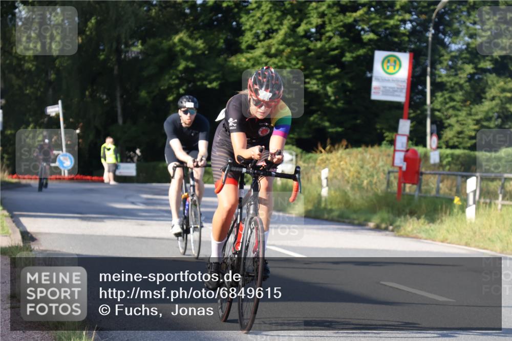 25.08.2024 - Elbe Triathlon Hamburg Fuchs,  Jonas http://msf.ph/oto/6849615 25.08.2024 09:12:22 Radfahren 182, 152, 215, 150 meine-sportfotos.de