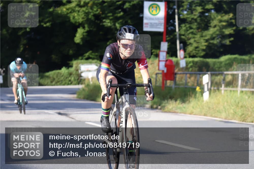 25.08.2024 - Elbe Triathlon Hamburg Fuchs,  Jonas http://msf.ph/oto/6849719 25.08.2024 09:12:28 Radfahren 152, 215, 150, 165 meine-sportfotos.de