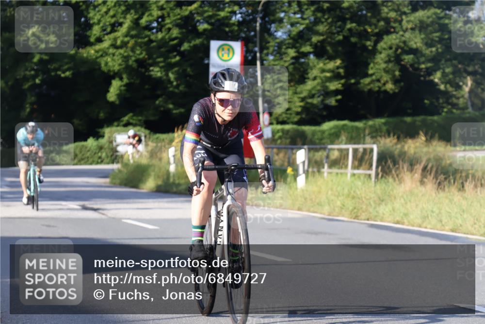 25.08.2024 - Elbe Triathlon Hamburg Fuchs,  Jonas http://msf.ph/oto/6849727 25.08.2024 09:12:28 Radfahren 152, 215, 150, 165 meine-sportfotos.de