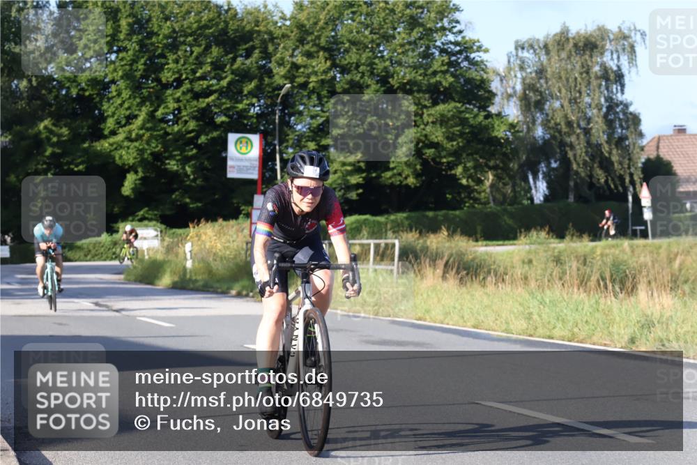 25.08.2024 - Elbe Triathlon Hamburg Fuchs,  Jonas http://msf.ph/oto/6849735 25.08.2024 09:12:28 Radfahren 152, 215, 150, 165 meine-sportfotos.de
